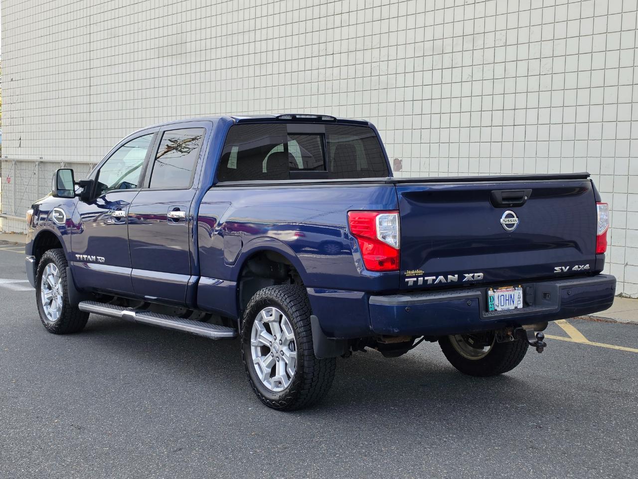 Nissan Titan XD 4x4 Gas Crew Cab SV 2018