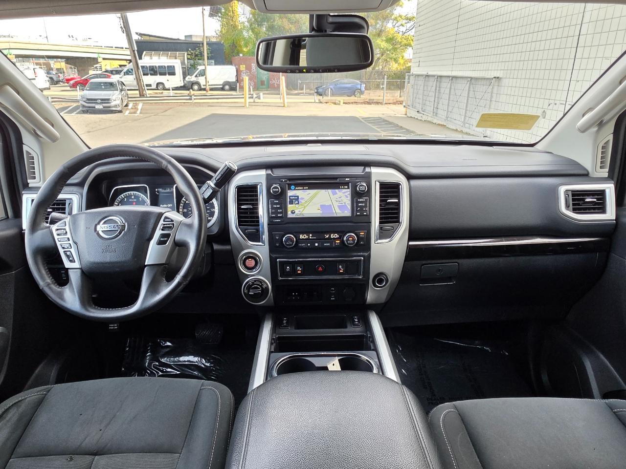 Nissan Titan XD 4x4 Gas Crew Cab SV 2018