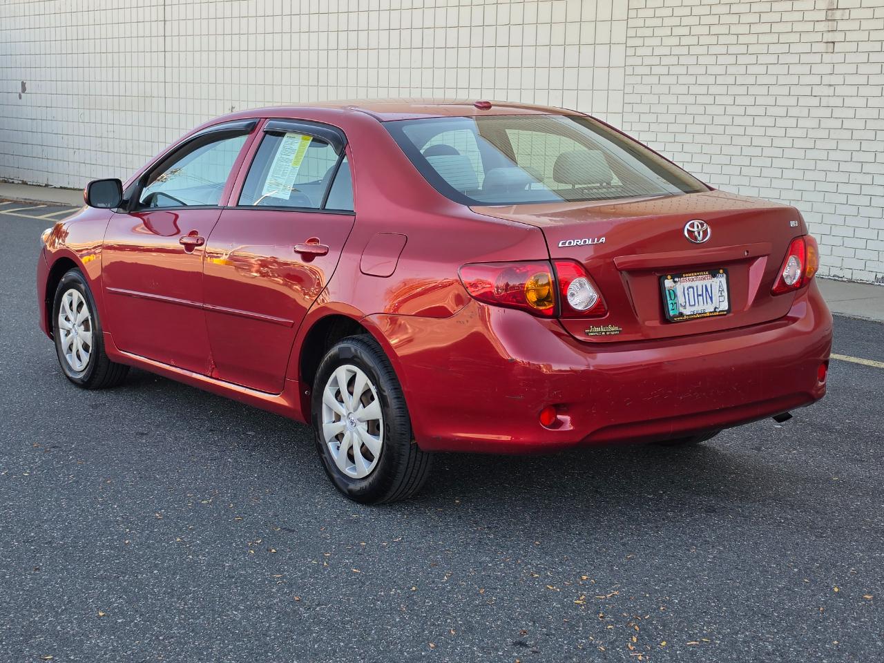 Toyota Corolla 4dr Sdn Man (Natl) 2009