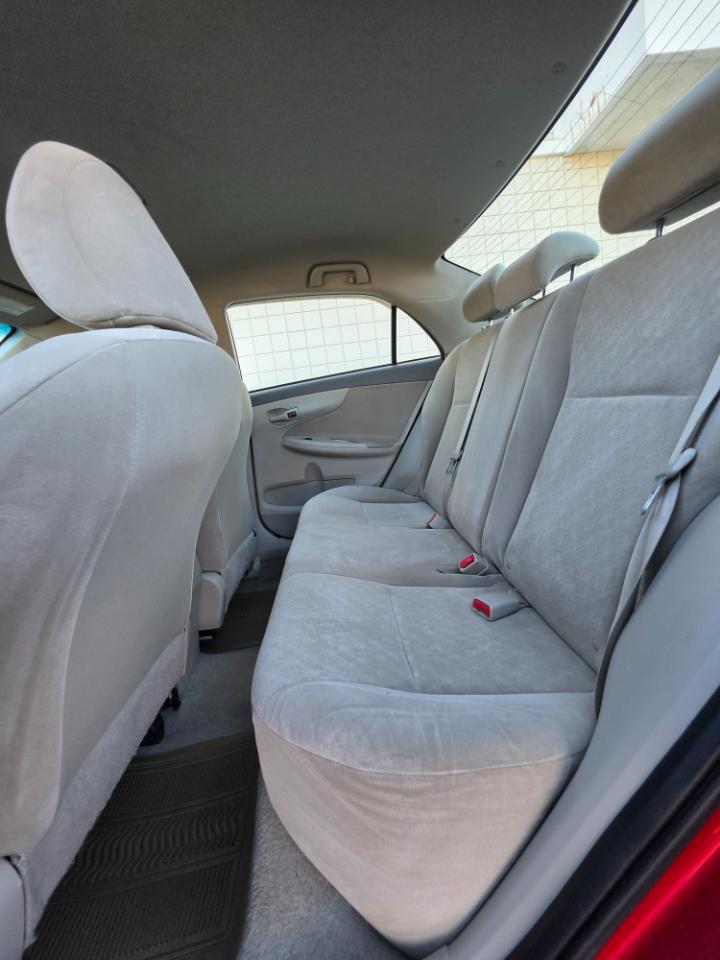 Toyota Corolla 4dr Sdn Man (Natl) 2009