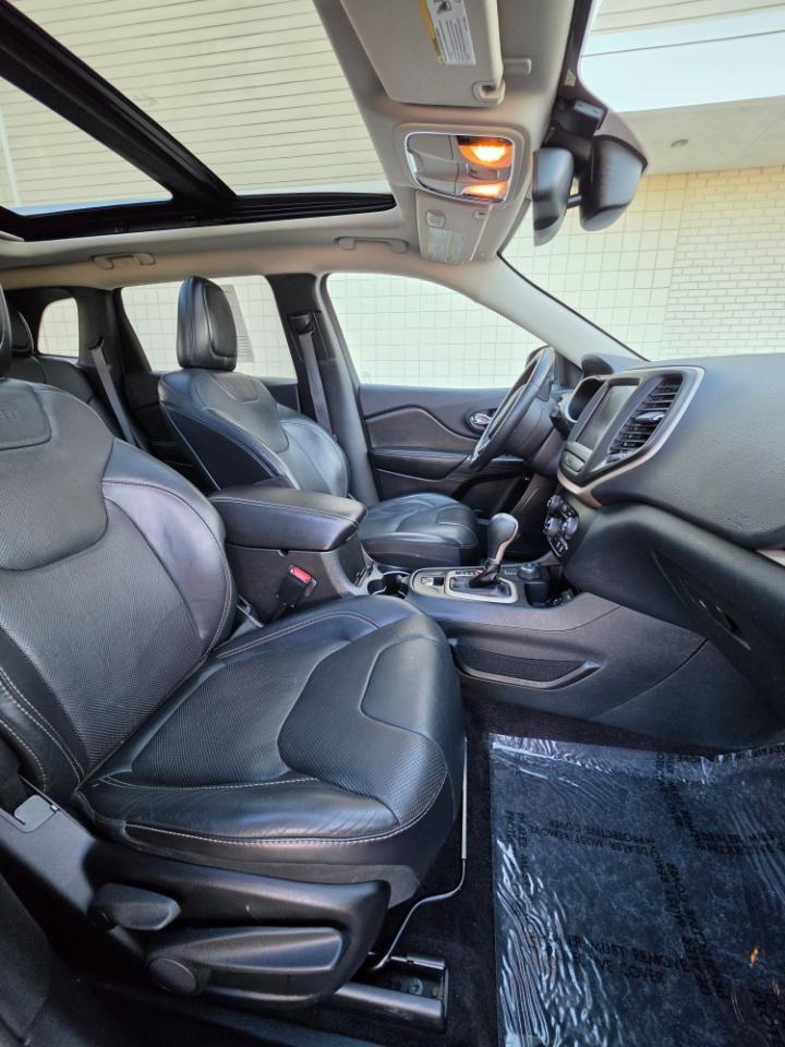 Jeep Cherokee 4WD 4dr Limited 2016