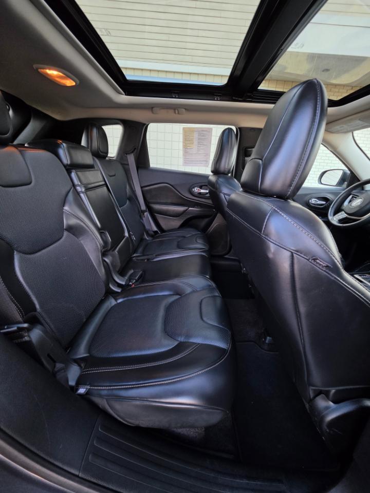 Jeep Cherokee 4WD 4dr Limited 2016