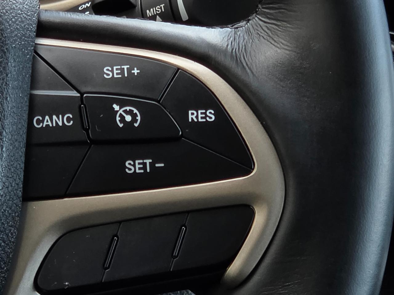 Jeep Cherokee 4WD 4dr Limited 2016