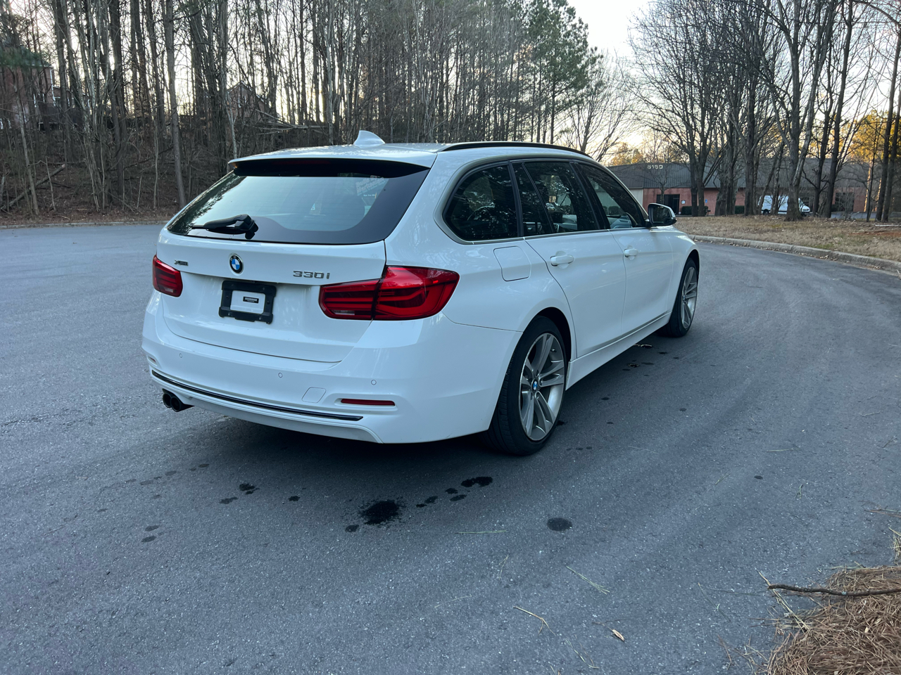 BMW 3-Series Sport Wagon 330i xDrive SULEV 2017