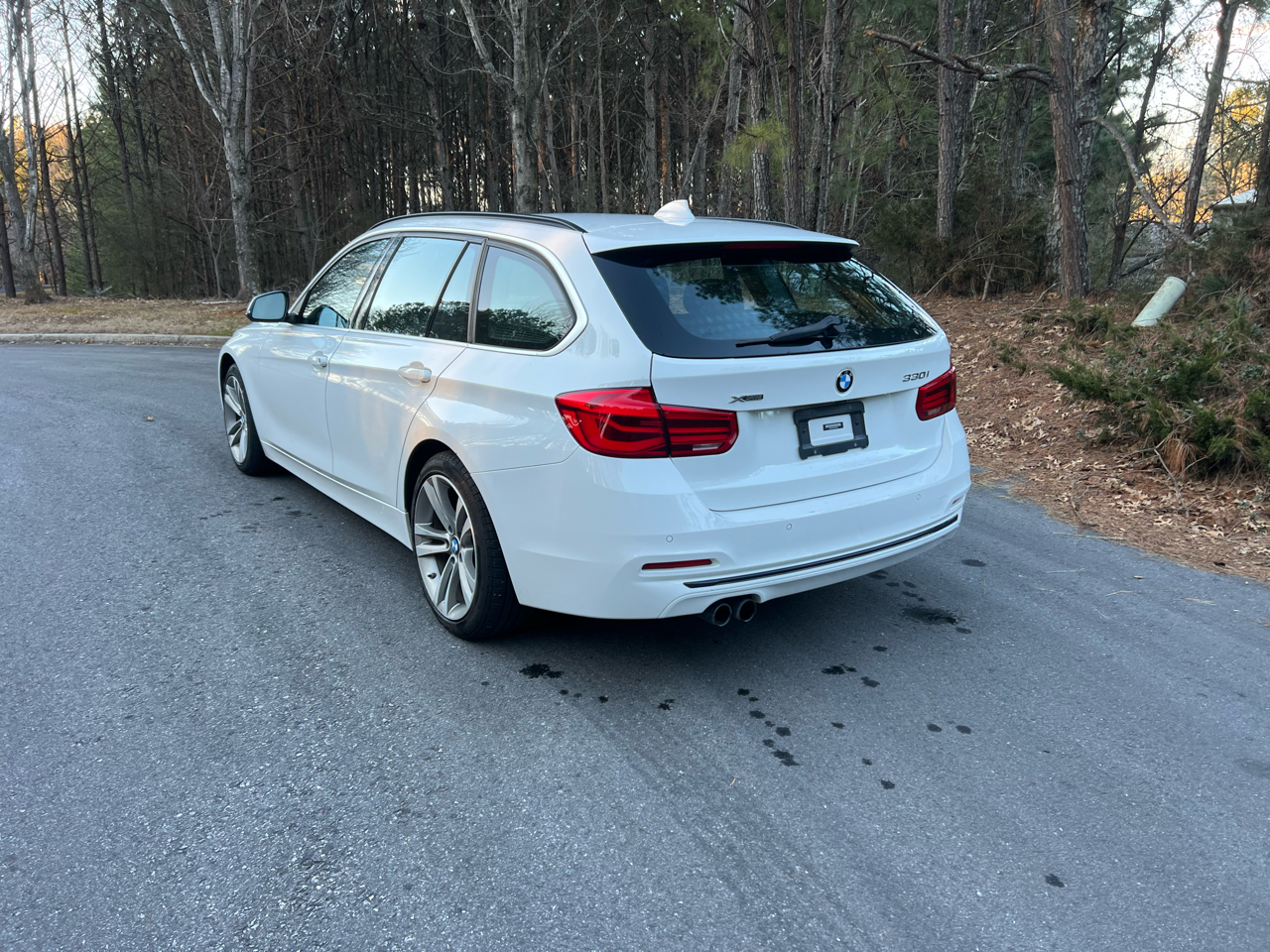 BMW 3-Series Sport Wagon 330i xDrive SULEV 2017