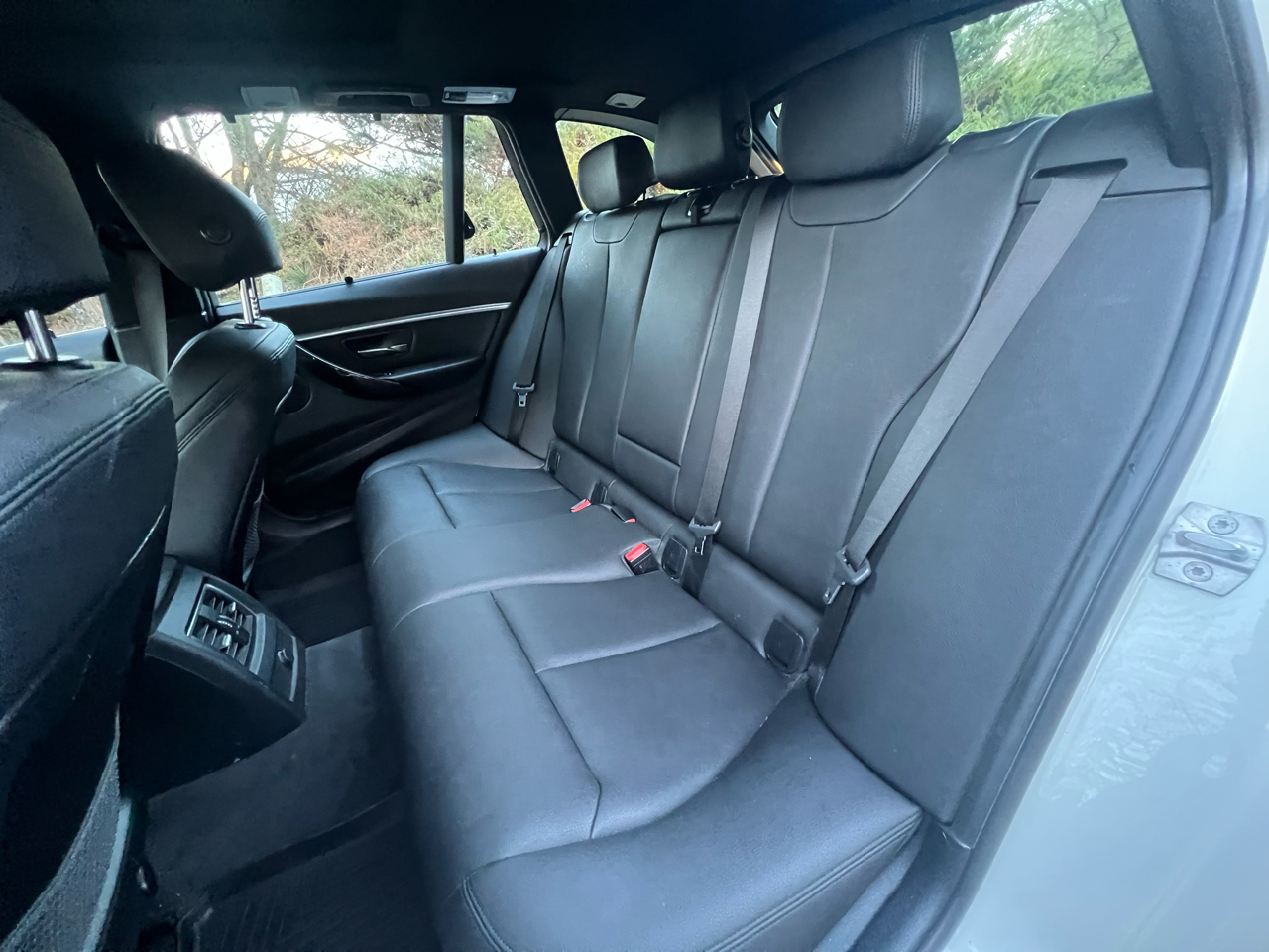 BMW 3-Series Sport Wagon 330i xDrive SULEV 2017