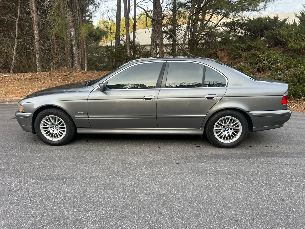 BMW 5-Series 530i 2003