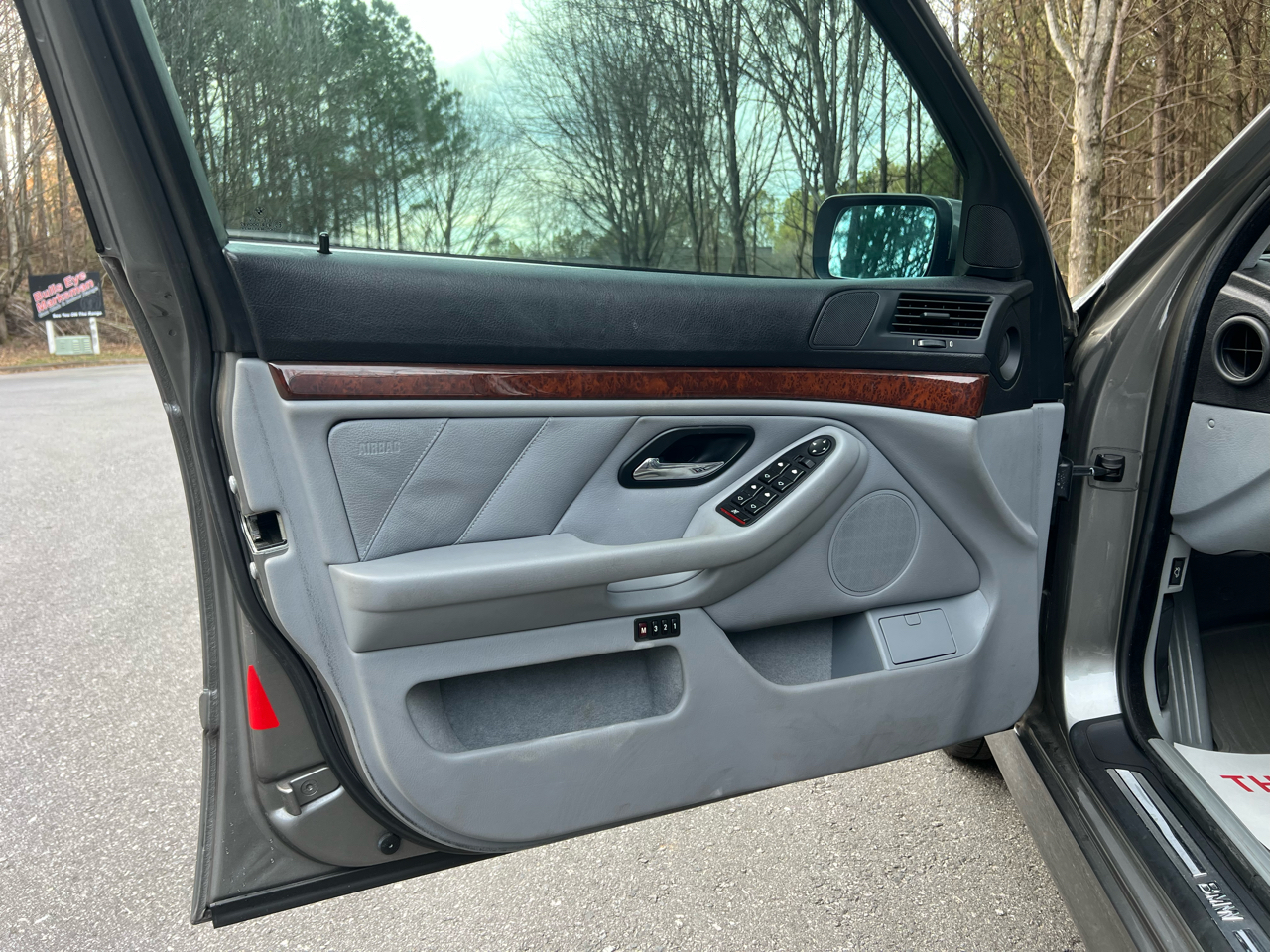 BMW 5-Series 530i 2003