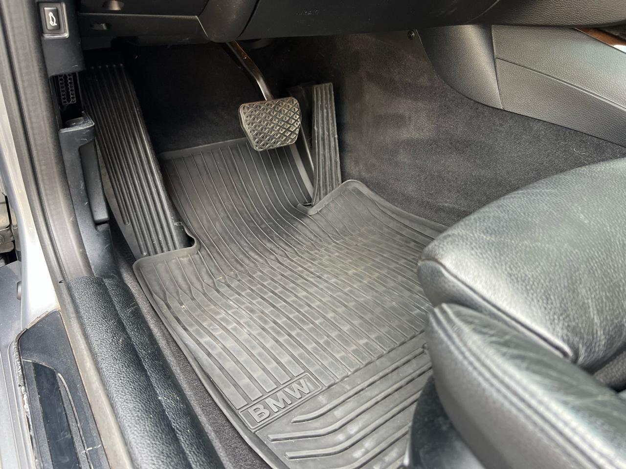 BMW 1-Series 135i Convertible 2011