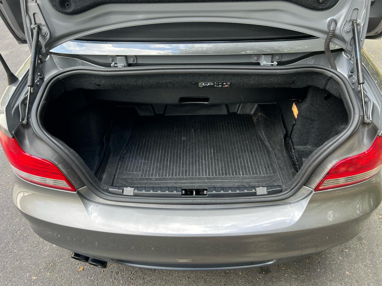 BMW 1-Series 135i Convertible 2011