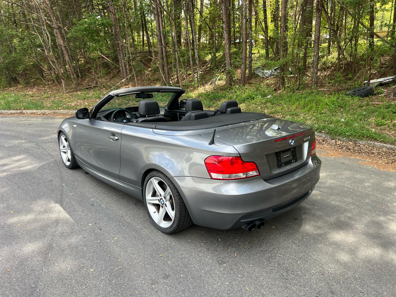 BMW 1-Series 135i Convertible 2011