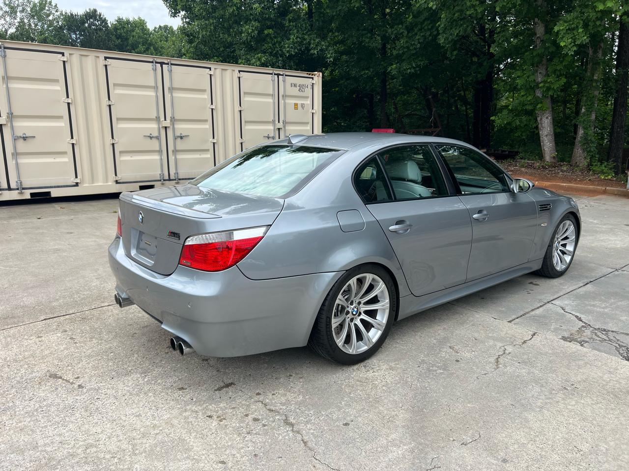 BMW M5 Sedan 2007