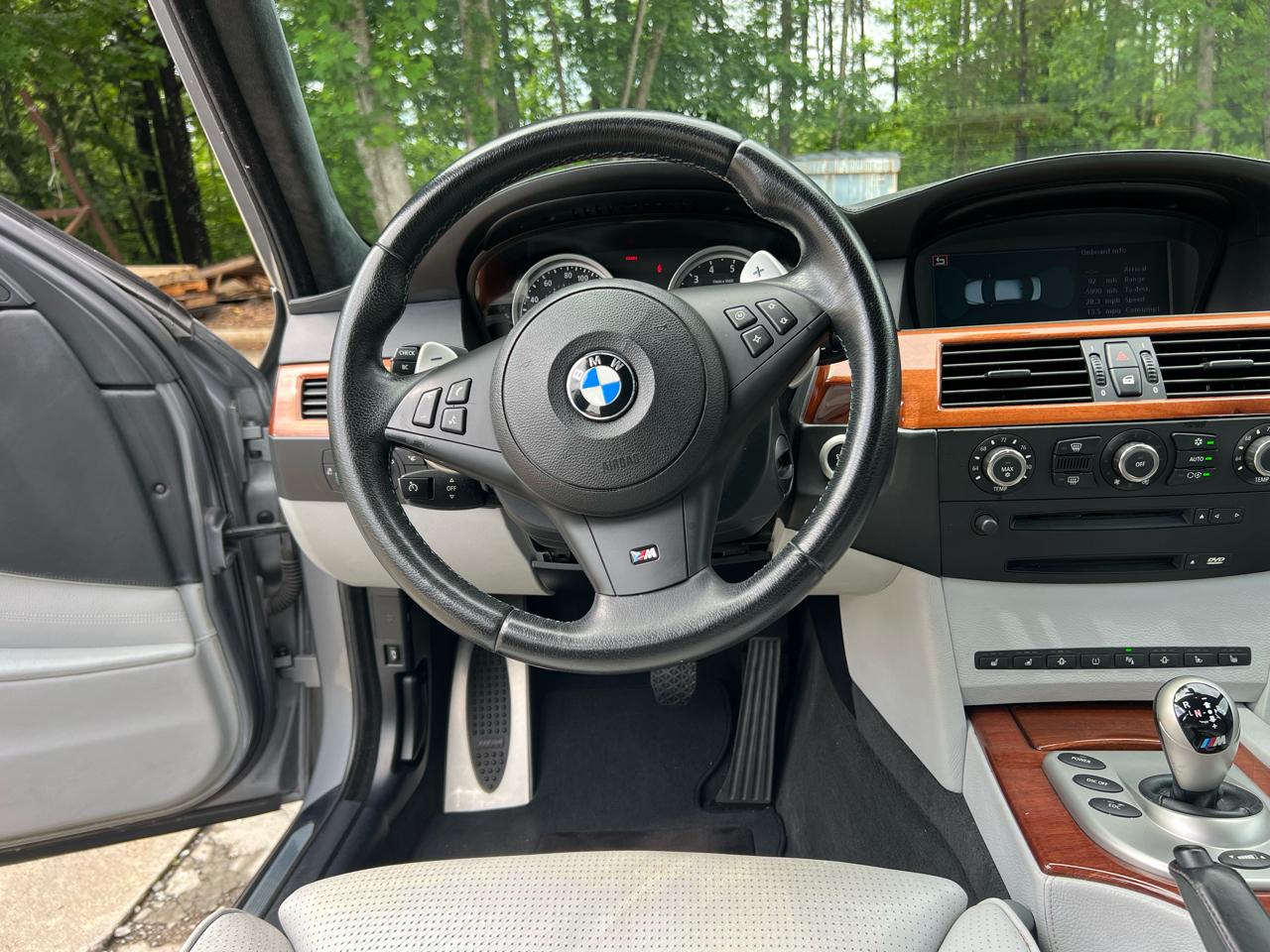 BMW M5 Sedan 2007