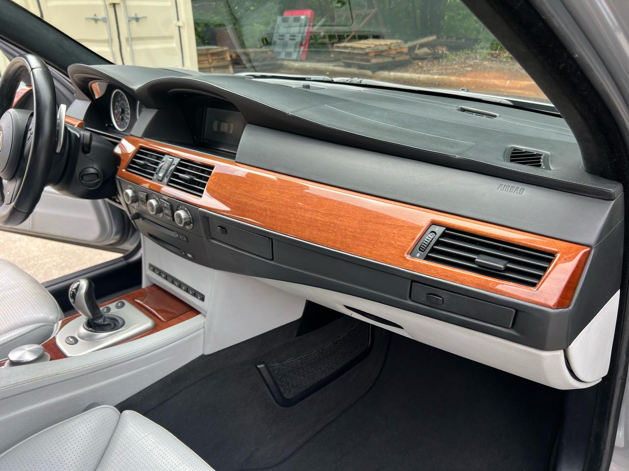 BMW M5 Sedan 2007