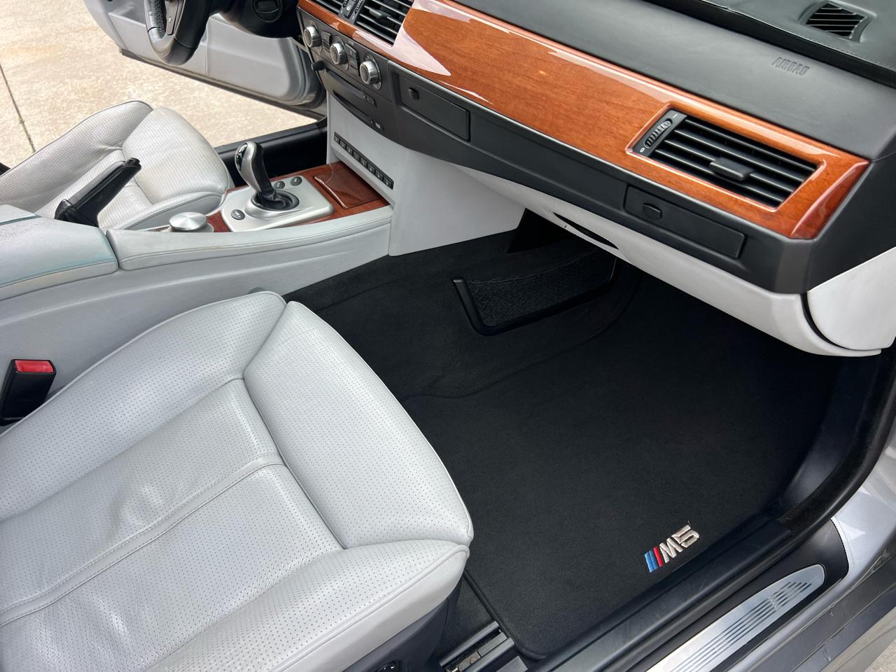 BMW M5 Sedan 2007