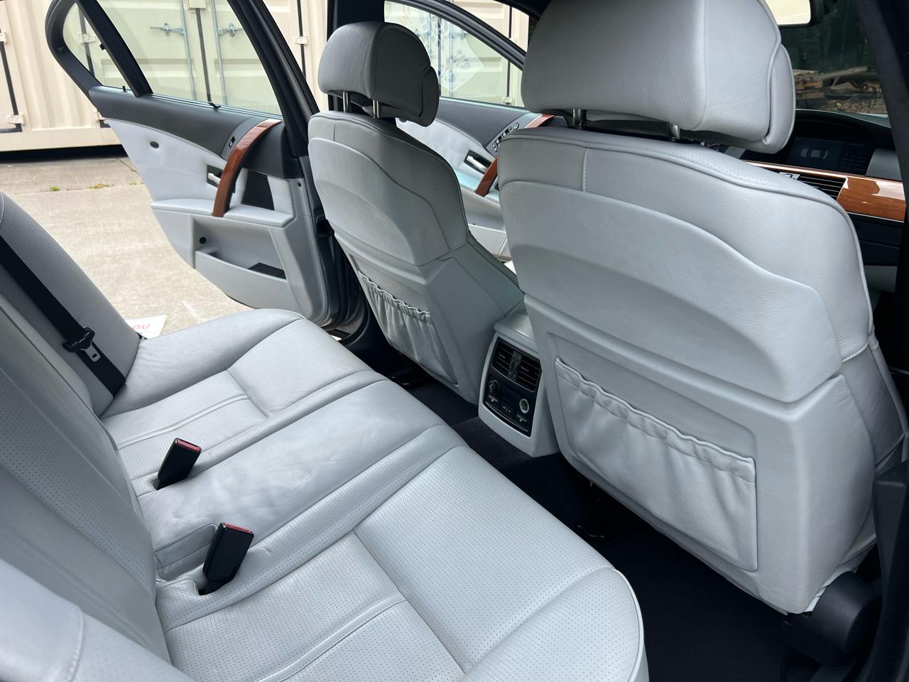BMW M5 Sedan 2007