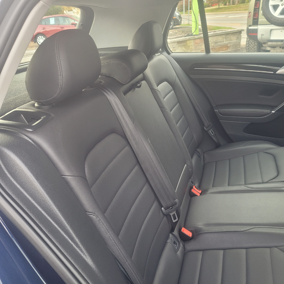 Volkswagen Golf 4dr HB Auto TSI SEL 2015