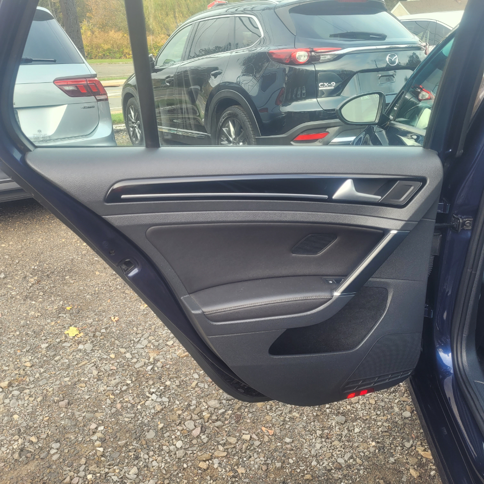 Volkswagen Golf 4dr HB Auto TSI SEL 2015