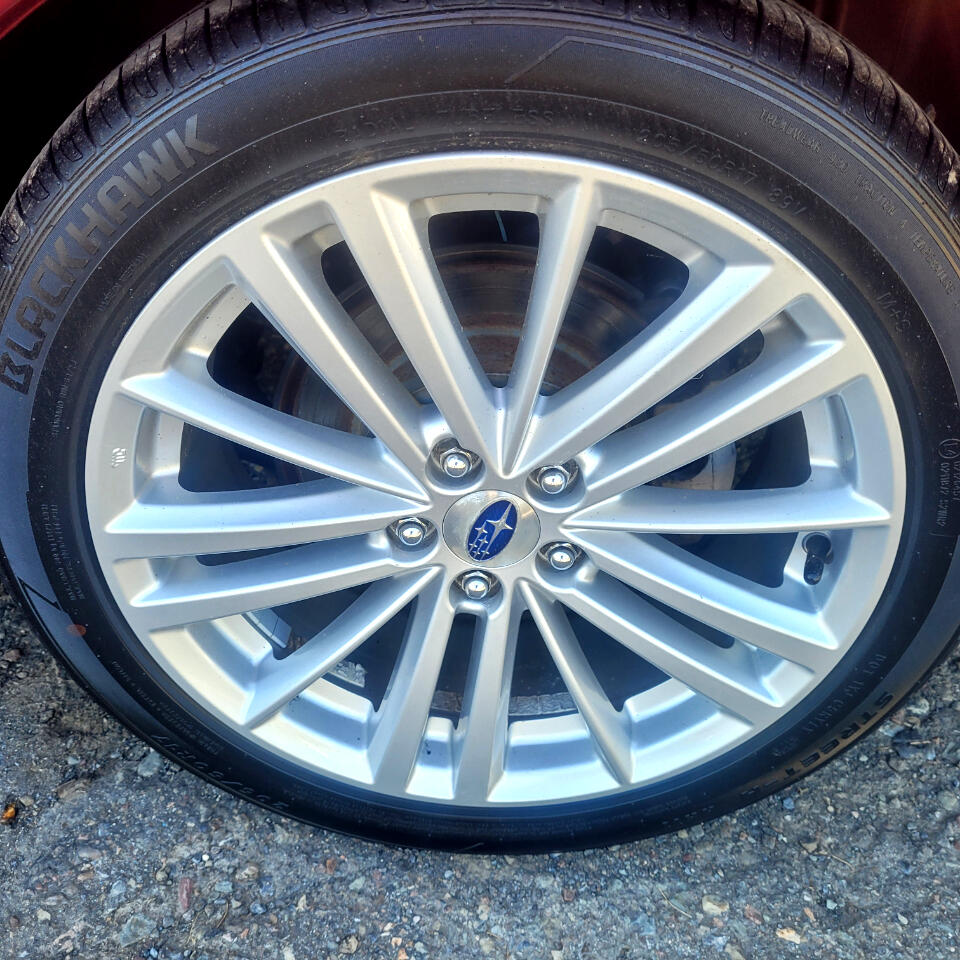Subaru Impreza Sedan 4dr CVT 2.0i Premium 2015