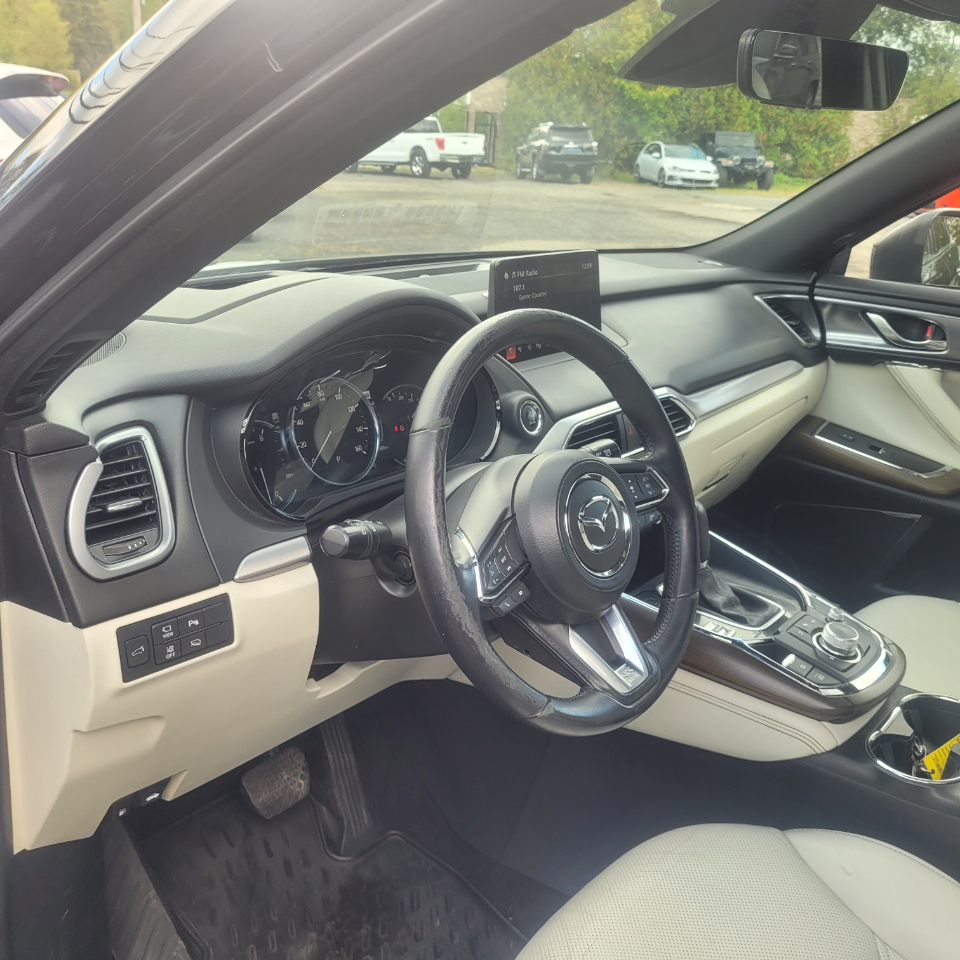 2020 Mazda CX-9 Signature photo 6
