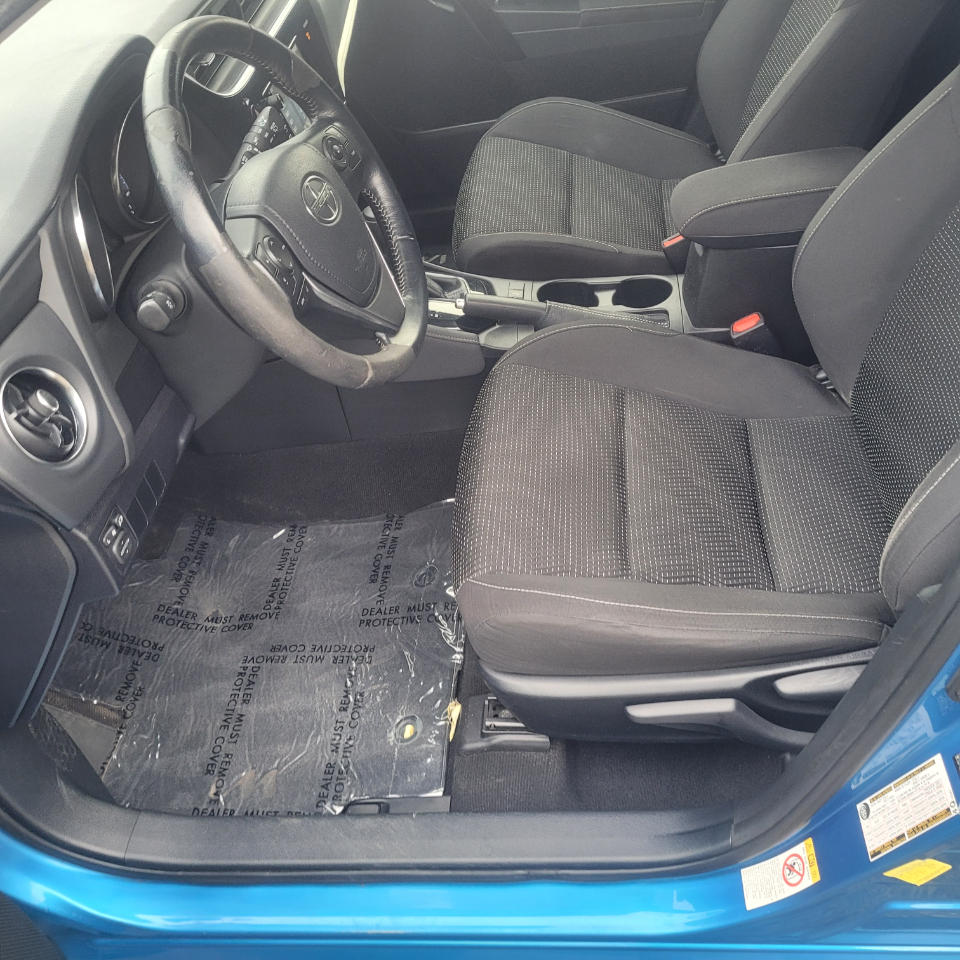 2016 Scion iM Base photo 9
