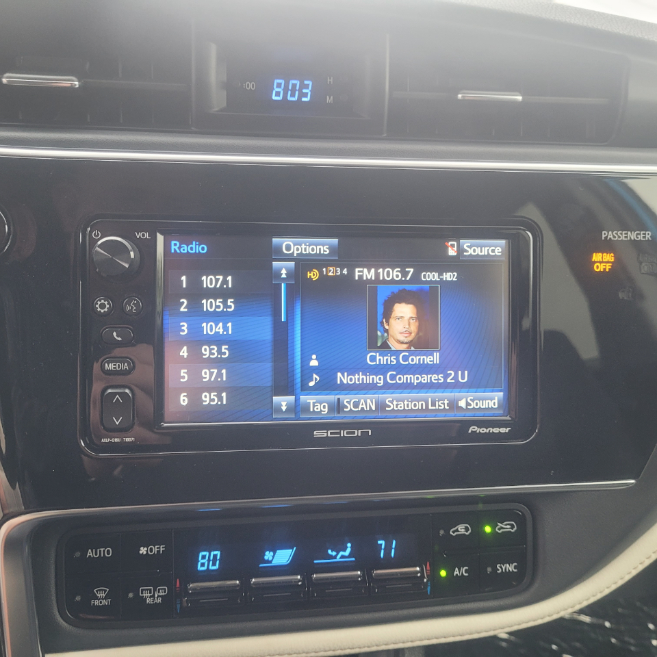 2016 Scion iM Base photo 16