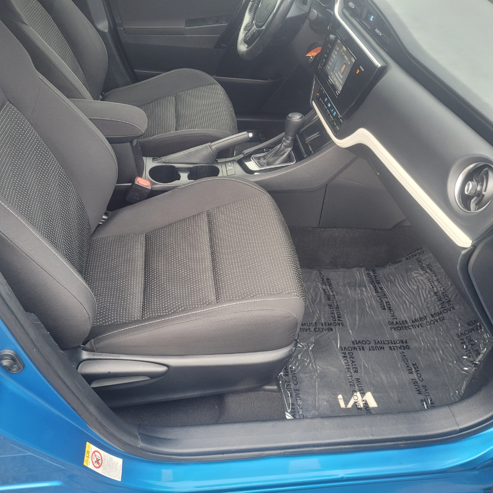 2016 Scion iM Base photo 21