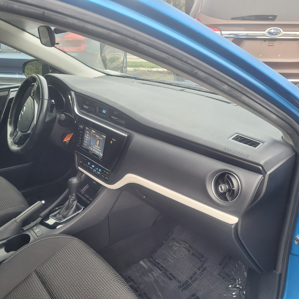 2016 Scion iM Base photo 23