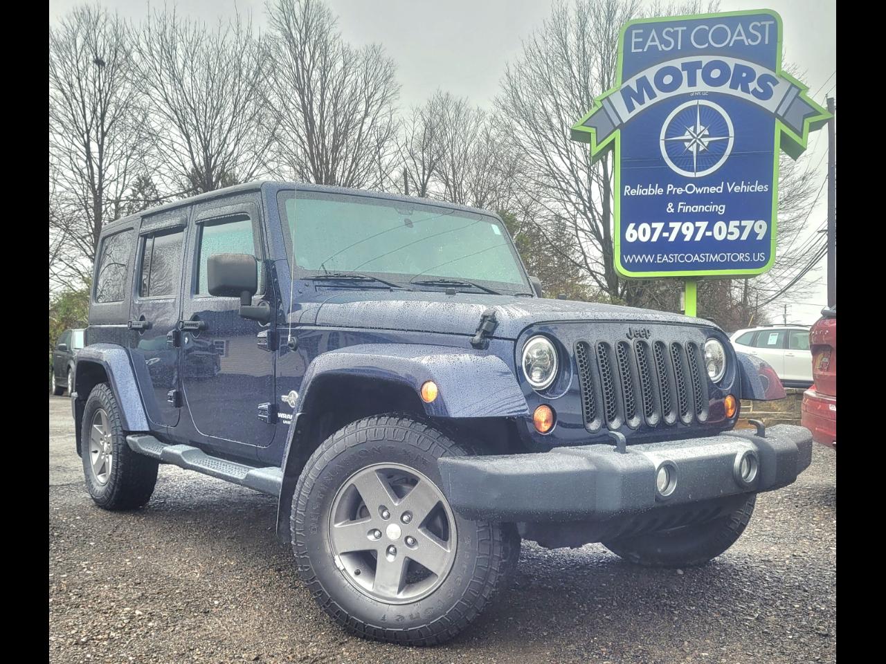 2013 Jeep Wrangler Unlimited 4WD 4dr Freedom Edition *Ltd Avail*