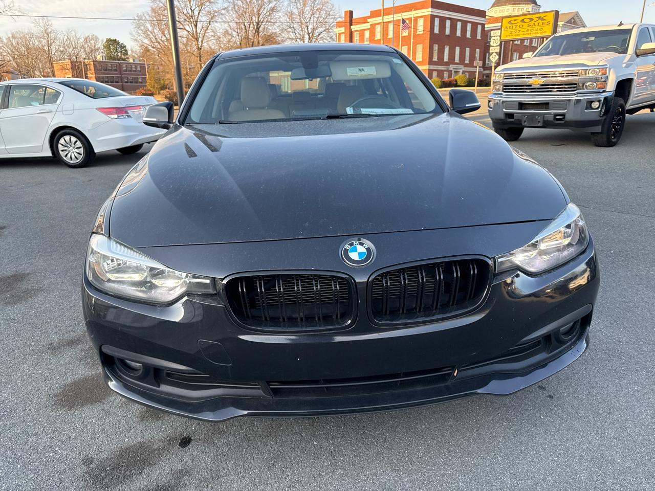 BMW 3-Series 320i Sedan 2017