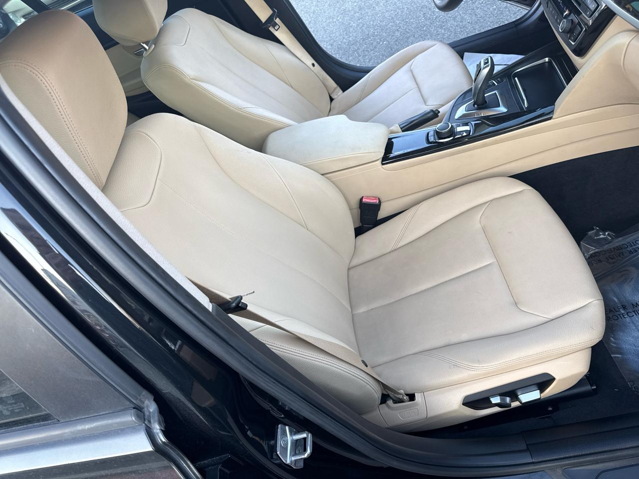 BMW 3-Series 320i Sedan 2017