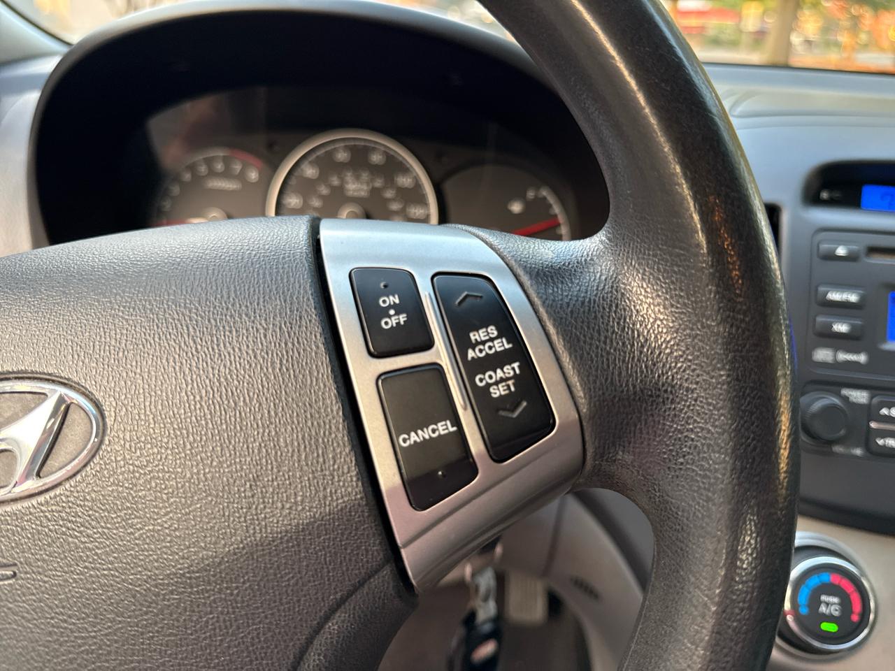 Hyundai Elantra SE 2010