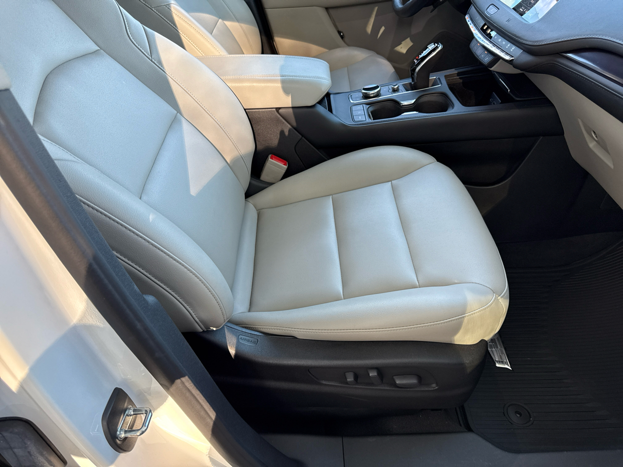 Cadillac XT4 Luxury 2021 Cadillac XT4 Luxury 2021