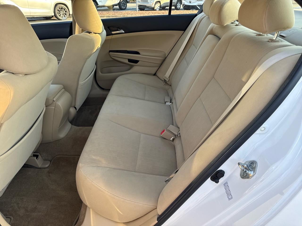 Honda Accord LX sedan AT 2012