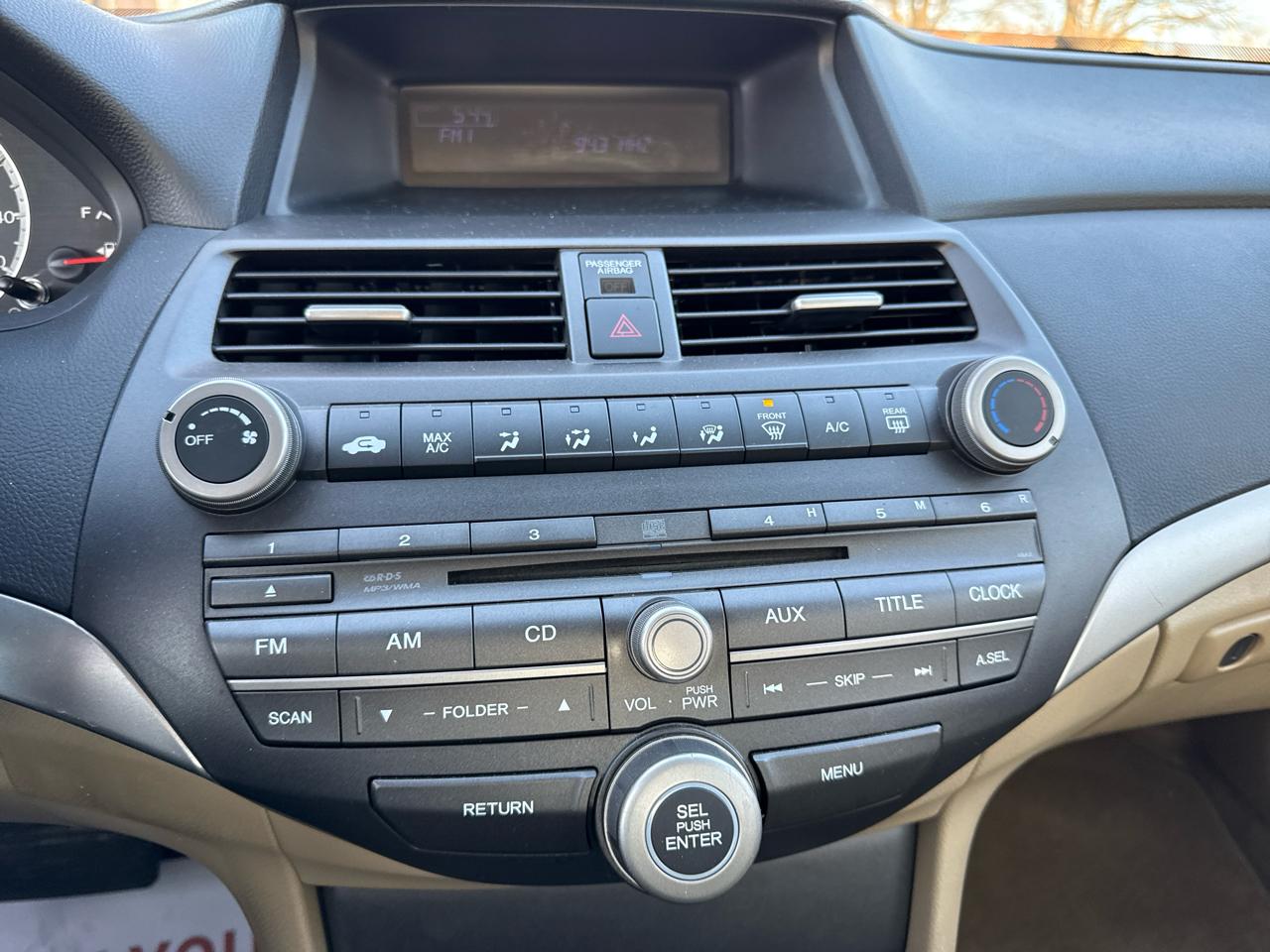 Honda Accord LX sedan AT 2012