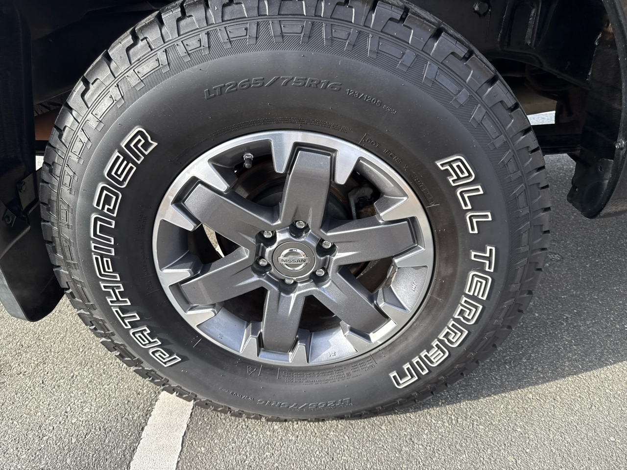 Nissan Frontier PRO-4X Crew Cab 5AT 4WD 2017