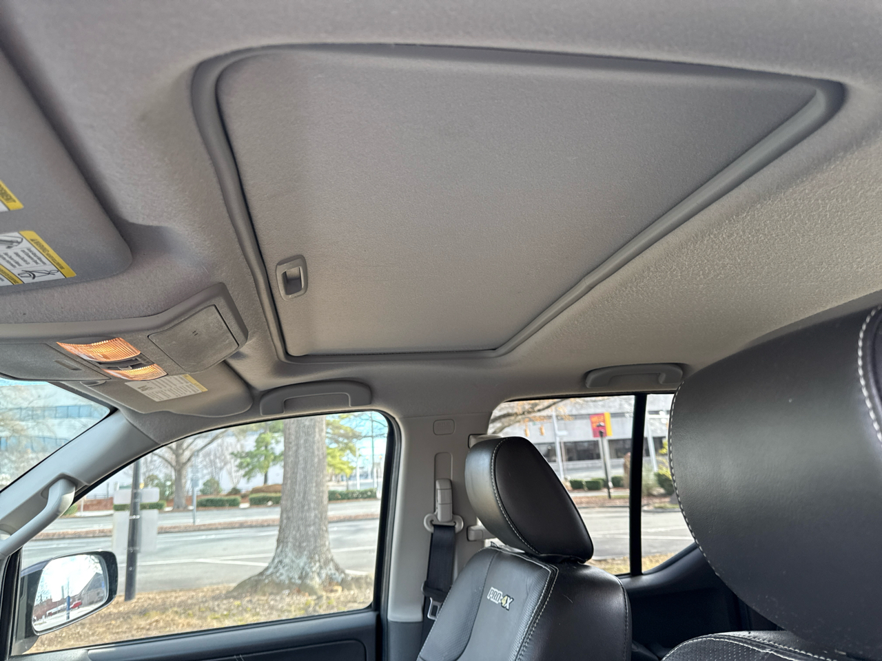 Nissan Frontier PRO-4X Crew Cab 5AT 4WD 2017