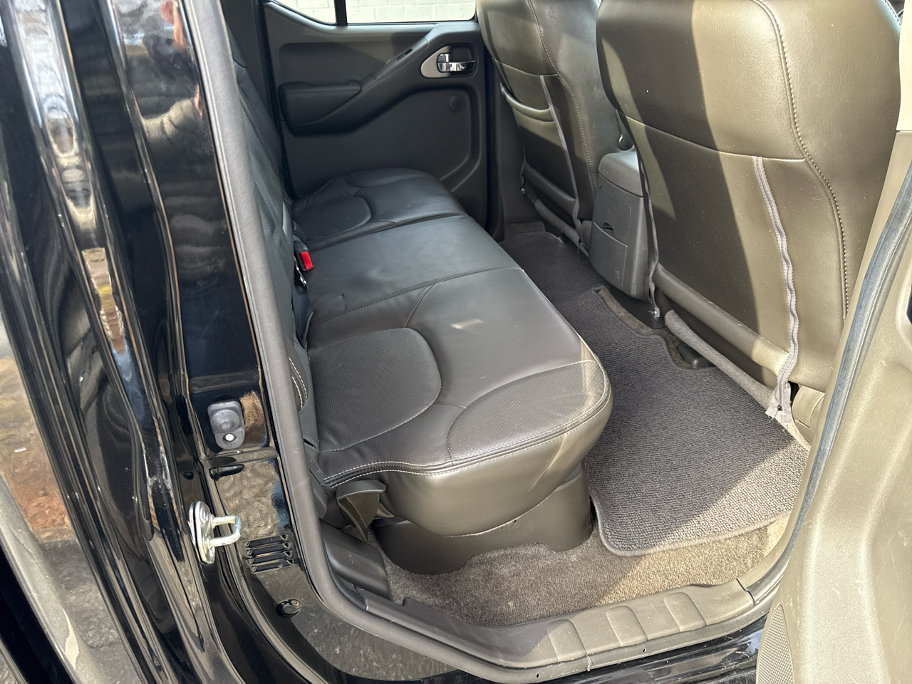 Nissan Frontier PRO-4X Crew Cab 5AT 4WD 2017