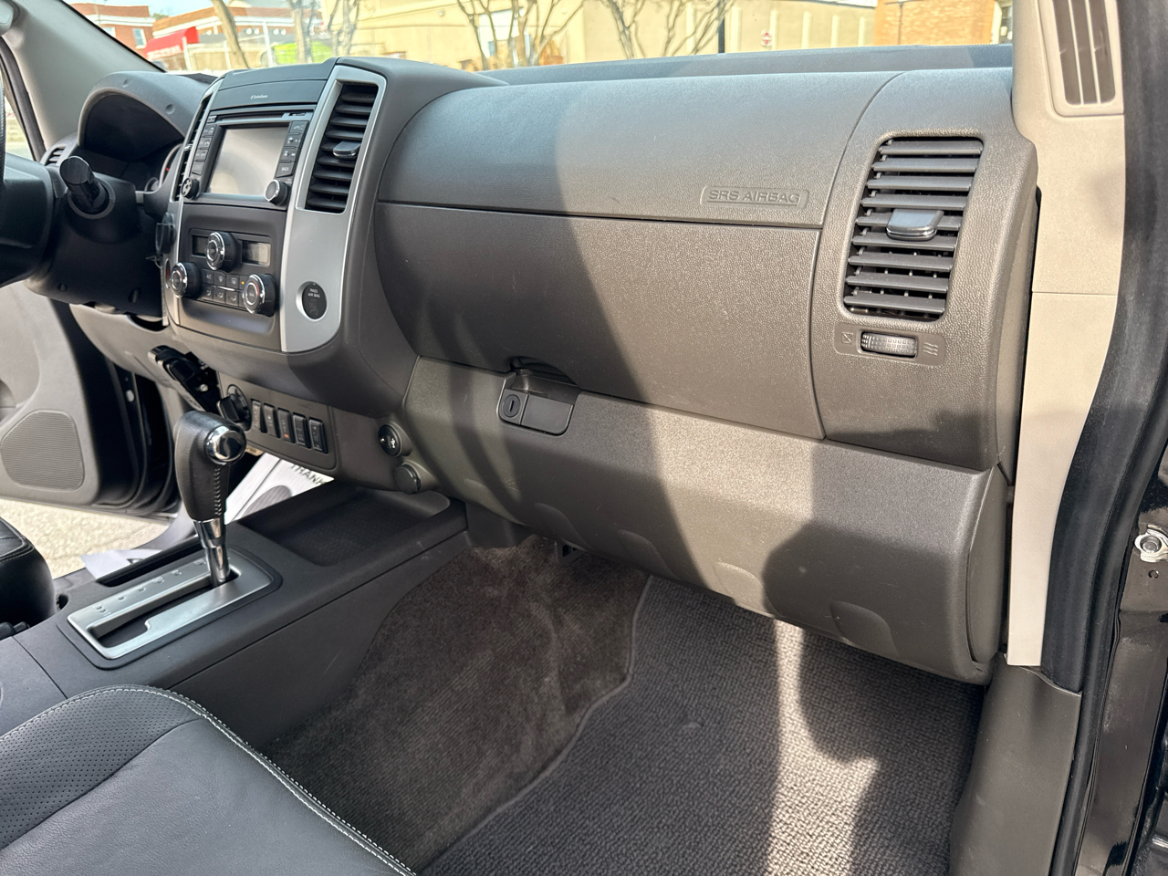 Nissan Frontier PRO-4X Crew Cab 5AT 4WD 2017