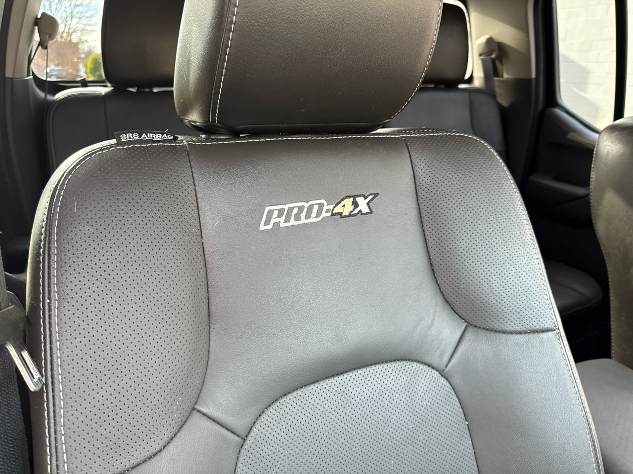 Nissan Frontier PRO-4X Crew Cab 5AT 4WD 2017