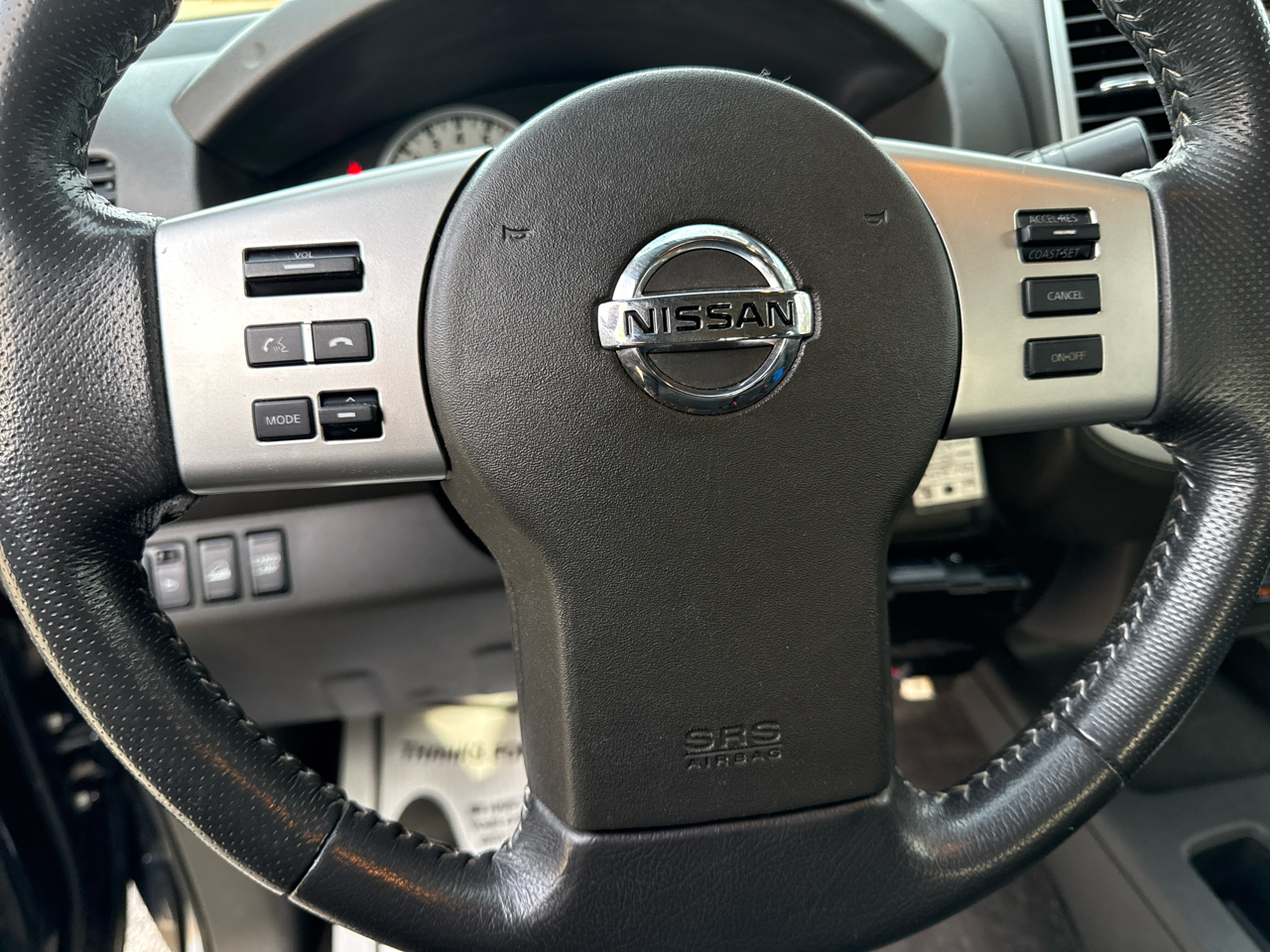 Nissan Frontier PRO-4X Crew Cab 5AT 4WD 2017