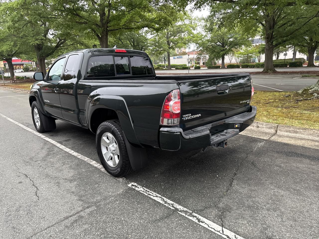 Toyota Tacoma PreRunner Access Cab V6 5AT 2WD 2014
