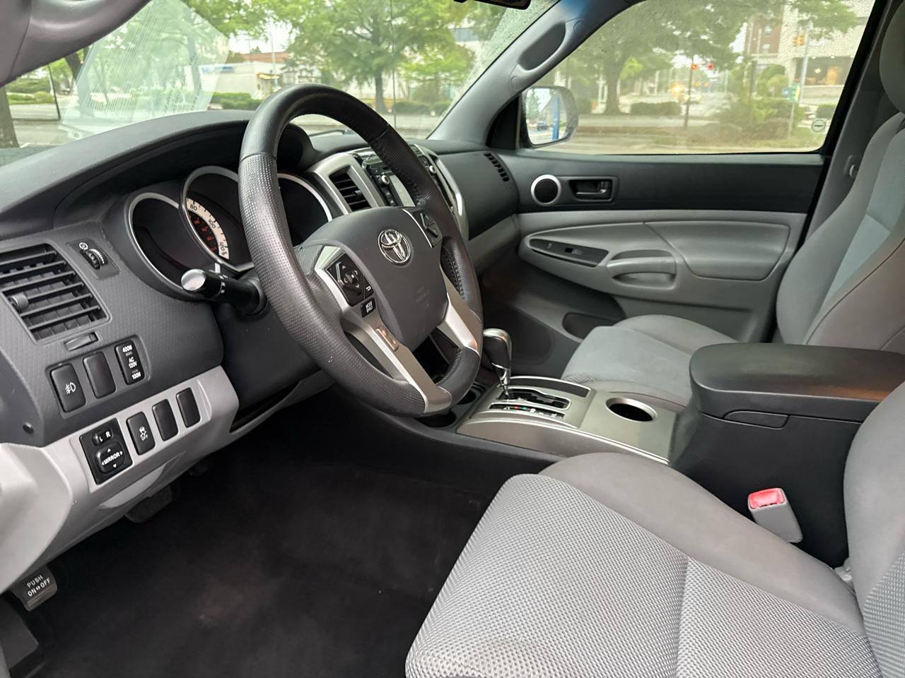 Toyota Tacoma PreRunner Access Cab V6 5AT 2WD 2014