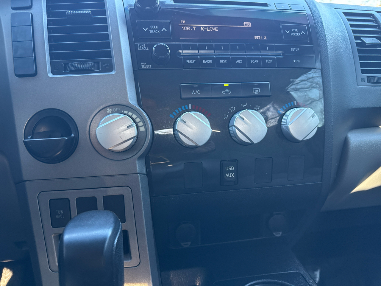 Toyota Tundra Tundra-Grade CrewMax 4.6L 2WD 2012