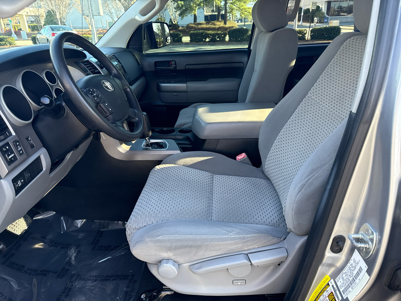 Toyota Tundra Tundra-Grade CrewMax 4.6L 2WD 2012