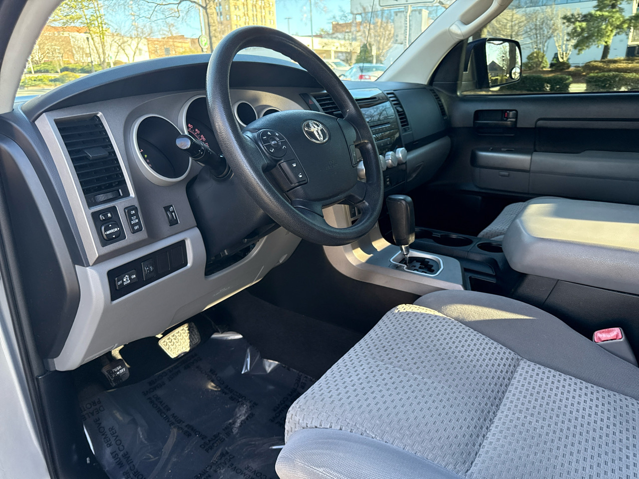 Toyota Tundra Tundra-Grade CrewMax 4.6L 2WD 2012