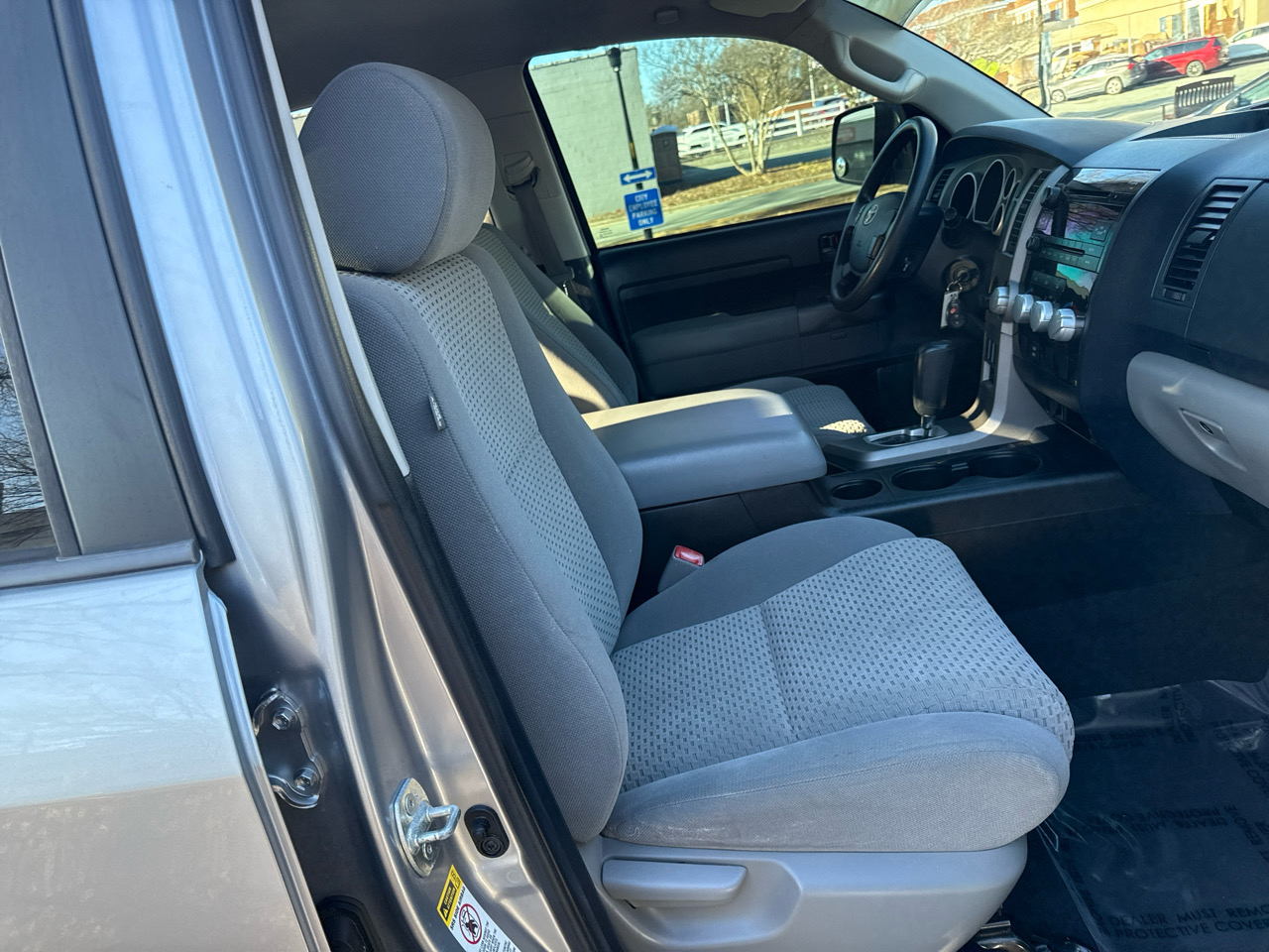 Toyota Tundra Tundra-Grade CrewMax 4.6L 2WD 2012