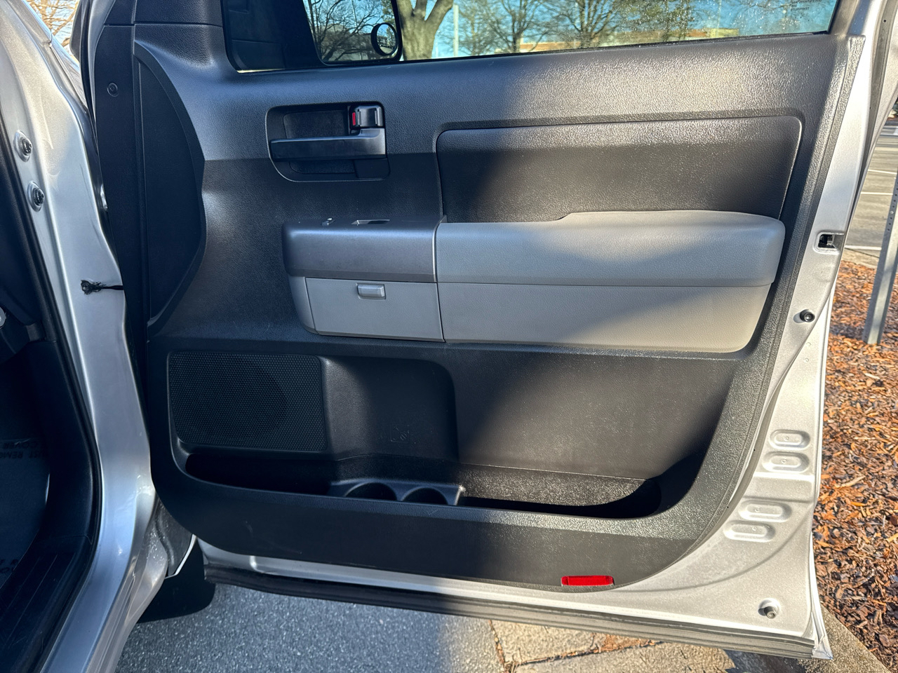 Toyota Tundra Tundra-Grade CrewMax 4.6L 2WD 2012