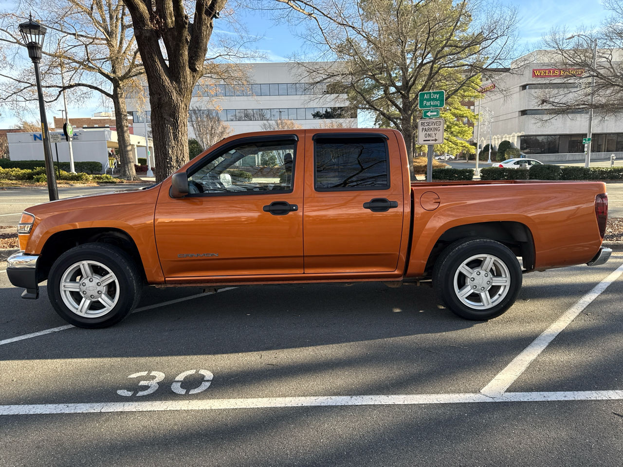 GMC Canyon SLE Crew Cab 2WD 2005