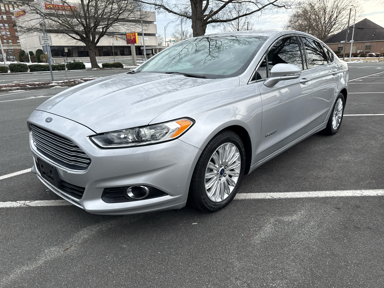 2016 Ford Fusion Hybrid SE